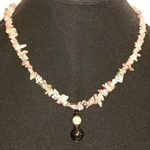 Pink Peruvian Opal And Obsidian Necklace - Picture 4 of 6